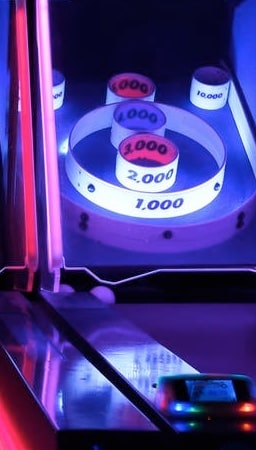 img-night-arcade